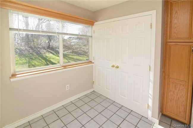 Building Photo - 1403 Eagles Ridge Rd