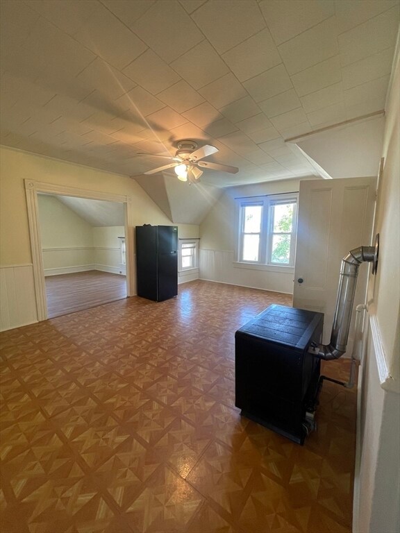 Building Photo - 709 Maple St