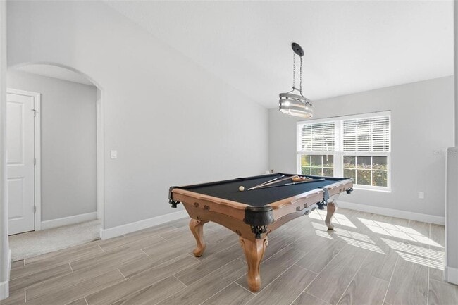 Building Photo - 8 Creek Ct