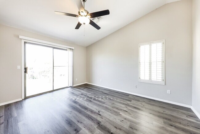 Building Photo - 15122 W Polk St