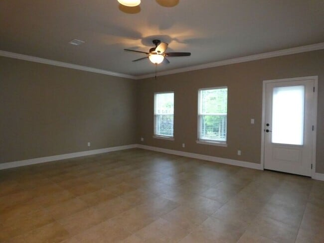 Building Photo - 1737 Sound Haven Ct