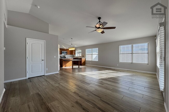 Building Photo - 3Bed/2Bath House w/Bonus Room at 67th Ave/AZ Loop-101! Ready for Immediate Move-In!