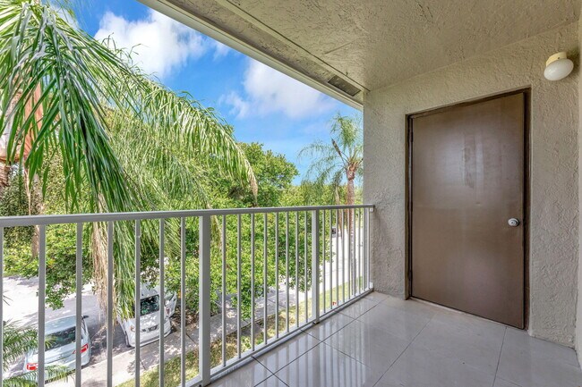Building Photo - 5055 Wiles Rd