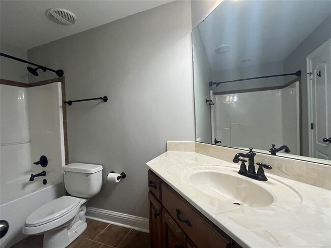 Building Photo - 532 Overton Dr