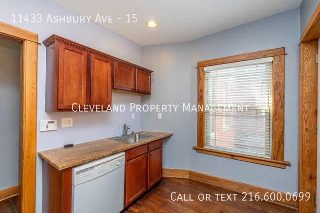 Building Photo - 11433 Ashbury Ave