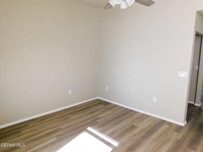 Building Photo - 8940 Ankerson St