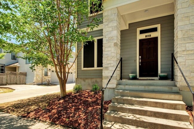 Building Photo - 3808 Mattie St