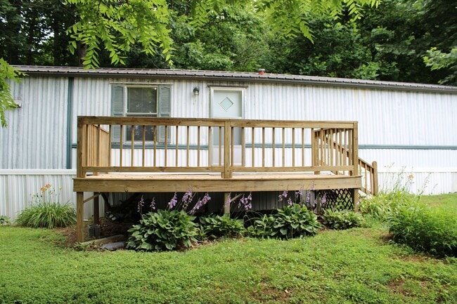 Building Photo - Updated Mobile Home