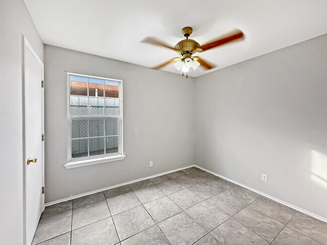 Building Photo - 2908 Green St