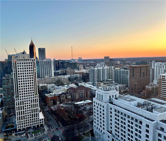 Building Photo - 1065 Peachtree St NE