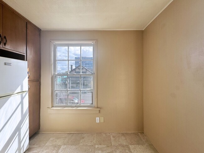 Building Photo - 950 Patterson St