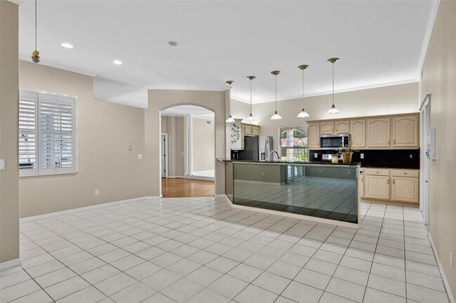 Building Photo - 20 Woodford Ln