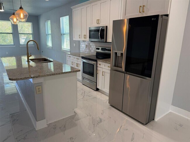 Building Photo - 1821 E Eskimo Ave