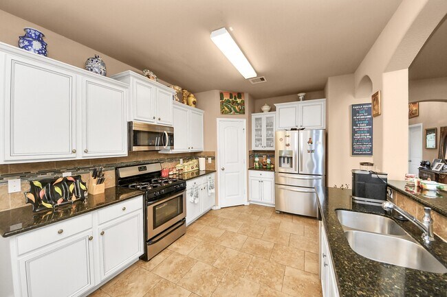 Building Photo - 21302 Mystic Oak Dr