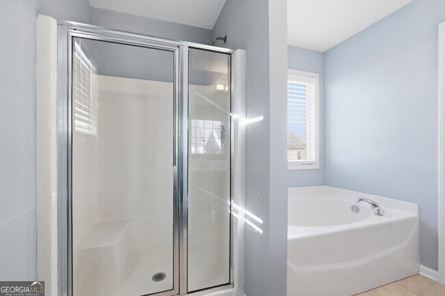 Building Photo - 903 Misty View Ct SW