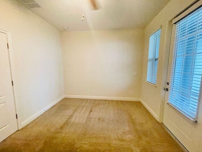 Building Photo - Copley Square-561 Scotia Place Orlando FL ...
