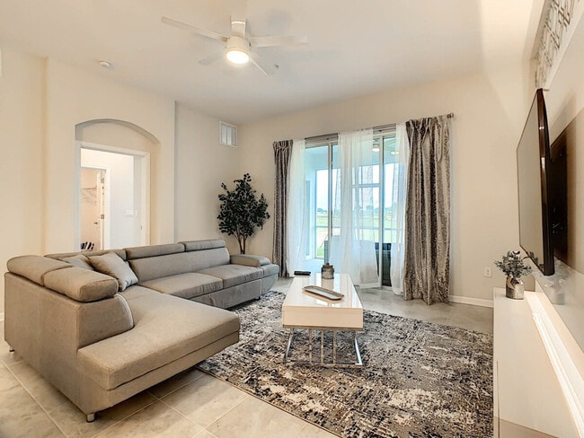 Building Photo - 1520 Oasis Club Blvd