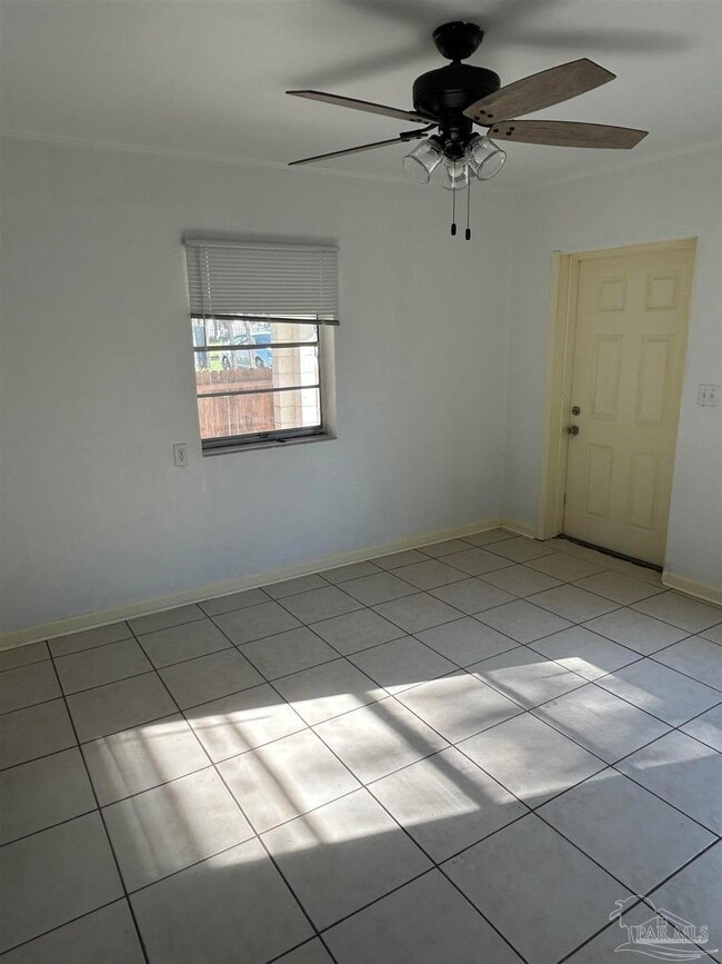 Building Photo - 2609 W Gadsden St