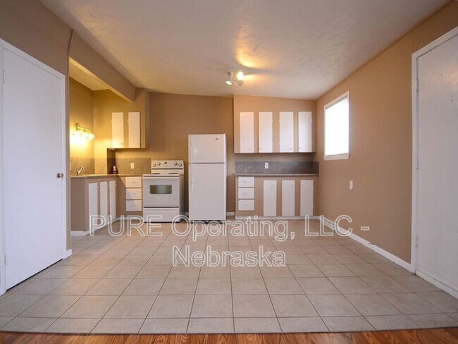 Building Photo - 9310 Binney St