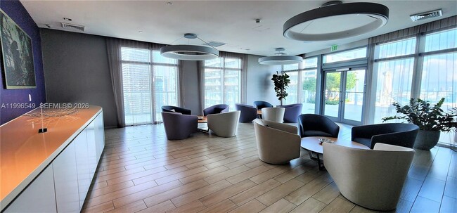 Building Photo - 1100 S Miami Ave