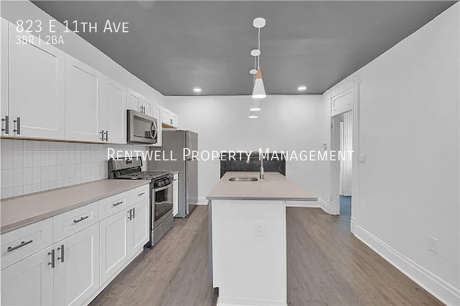 Building Photo - 823 E 11th Ave