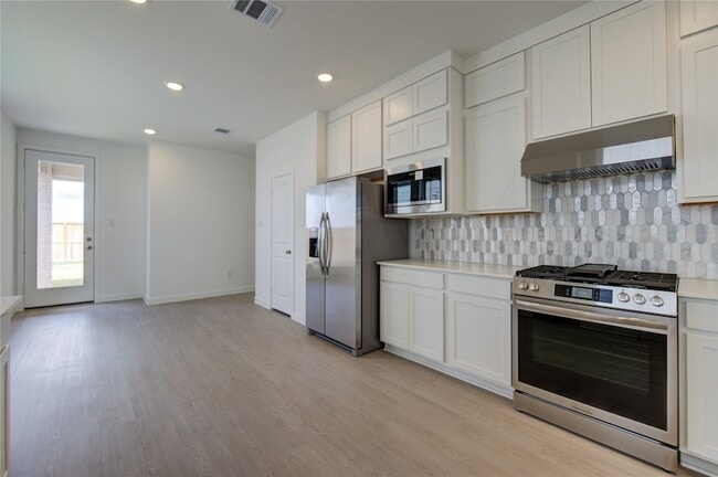 Building Photo - 1047 Blue Stone Dr