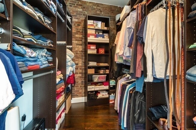 Building Photo - 136 Arlington St