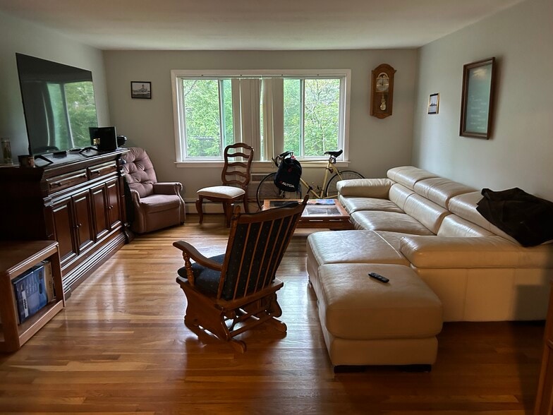 Living Room - 2 Albert Dr