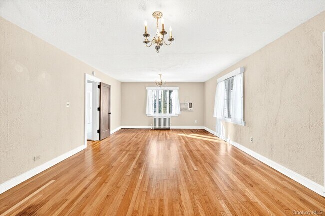 Building Photo - 5 Seymour Pl