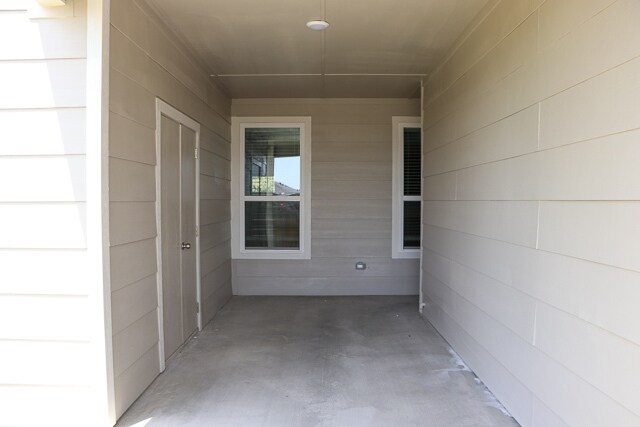 Building Photo - 720 Westfield Blvd