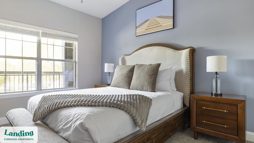 Building Photo - 100 Crossing Blvd