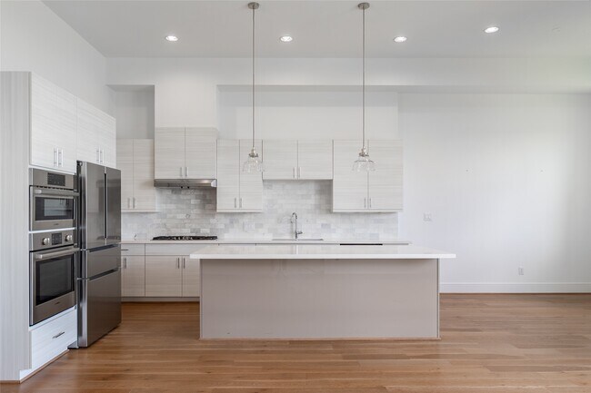 Building Photo - 9806 Blissful Pr Ln