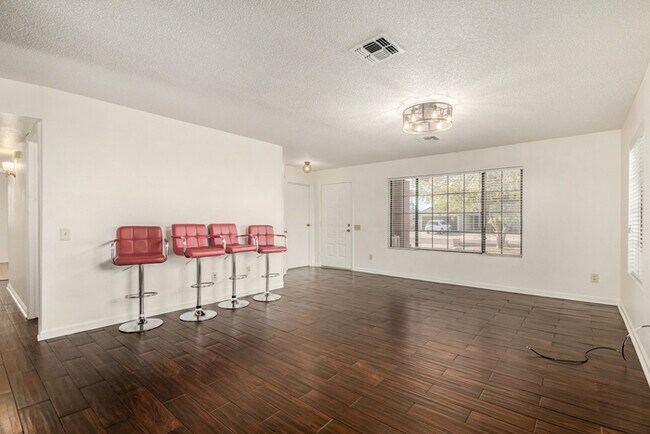 Building Photo - 21057 N 34th Dr