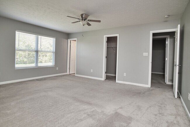 Building Photo - For Rent-4BDRM, 2.5BA Home in Ashwood