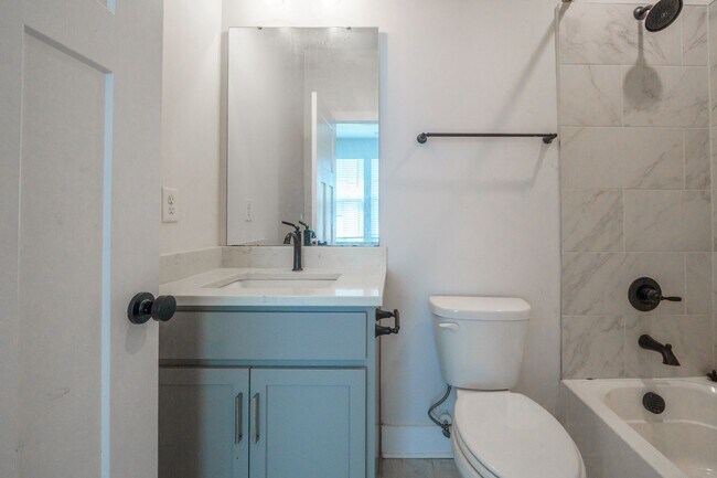 Building Photo - 608 Old Dominion Dr
