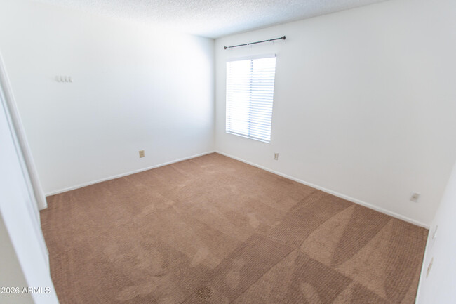 Building Photo - 7911 East Vía de Belleza