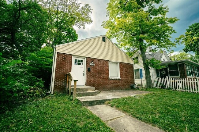 Primary Photo - 2816 Stuart St