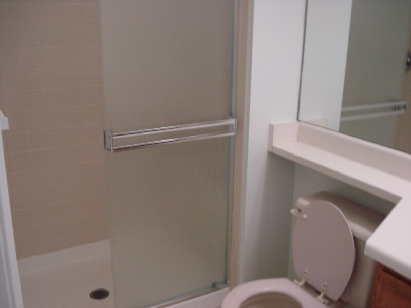 Building Photo - 744 Crown Point Dr