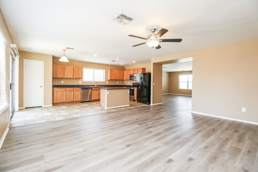 Building Photo - 2601 W Spencer Run