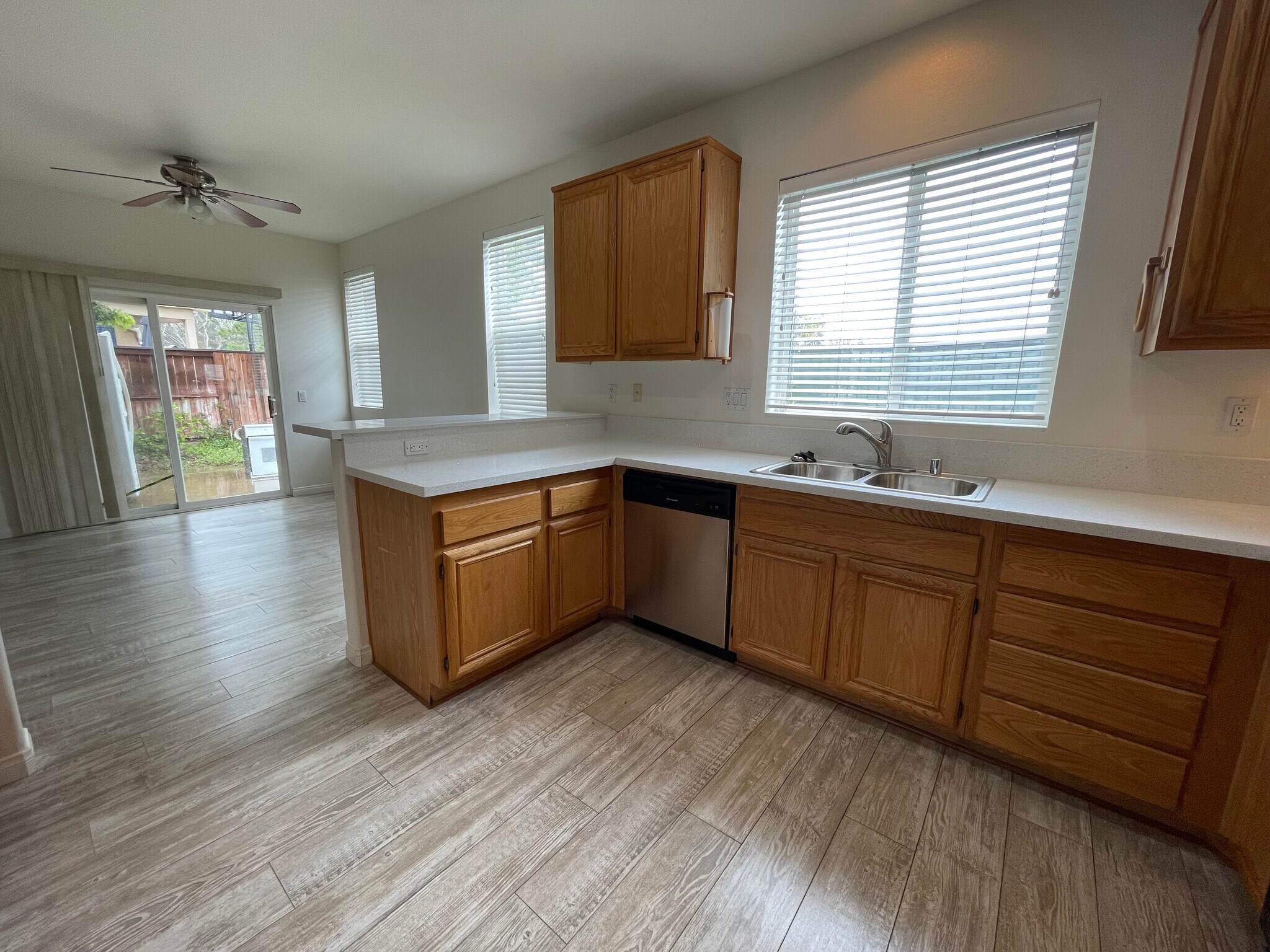 Building Photo - 2300 Jeans Ct