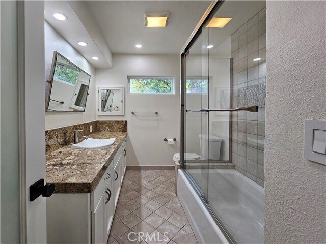 Building Photo - 4559 Don Pio Dr