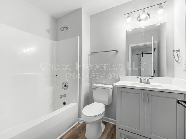 Building Photo - 9516 Drains Bay Ct