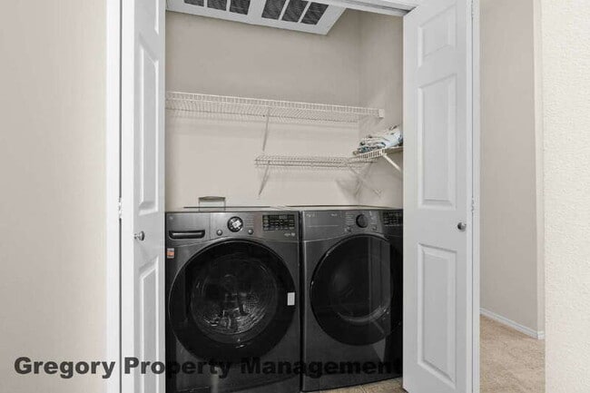 Building Photo - 12120 NE 172nd Pl