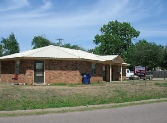 Primary Photo - 117-123 S K Ave