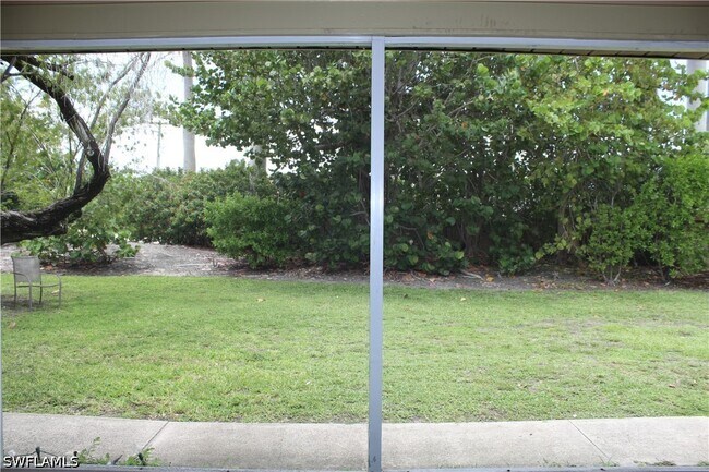 Building Photo - 334 Cape Coral Pkwy W