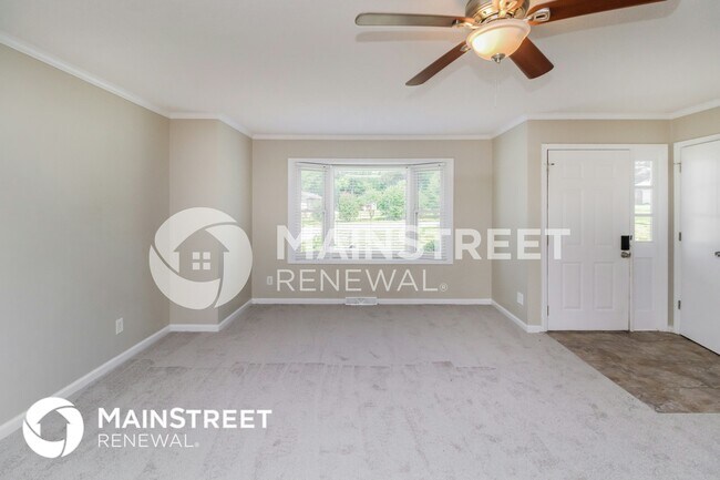 Building Photo - 537 Kingfield Dr SW