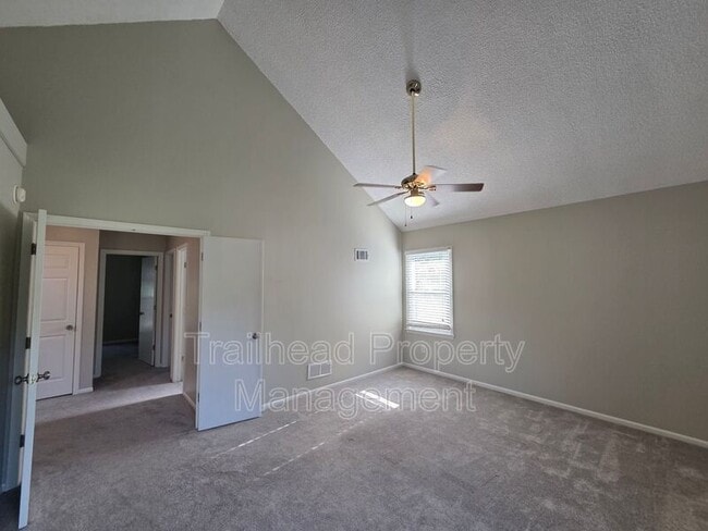 Building Photo - 13325 W 104th St