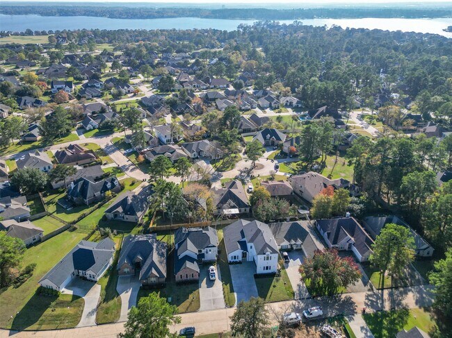 Building Photo - 75 Wick Willow Rd