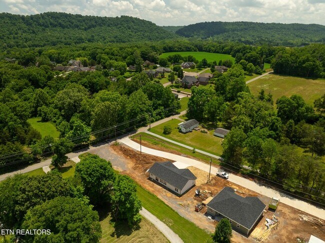 Building Photo - 5706 Zurich Way