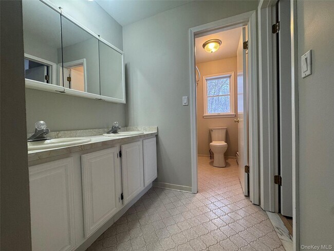 Building Photo - 2217 NY-300